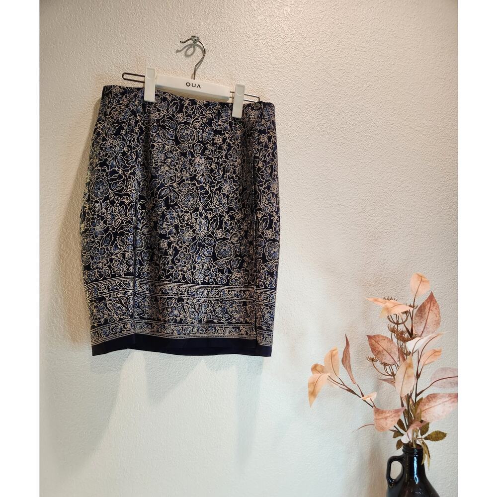 Charter Club Silk Wrap Skirt Women’s 12 Black Gold Floral Waist 30”‎ Length 21”